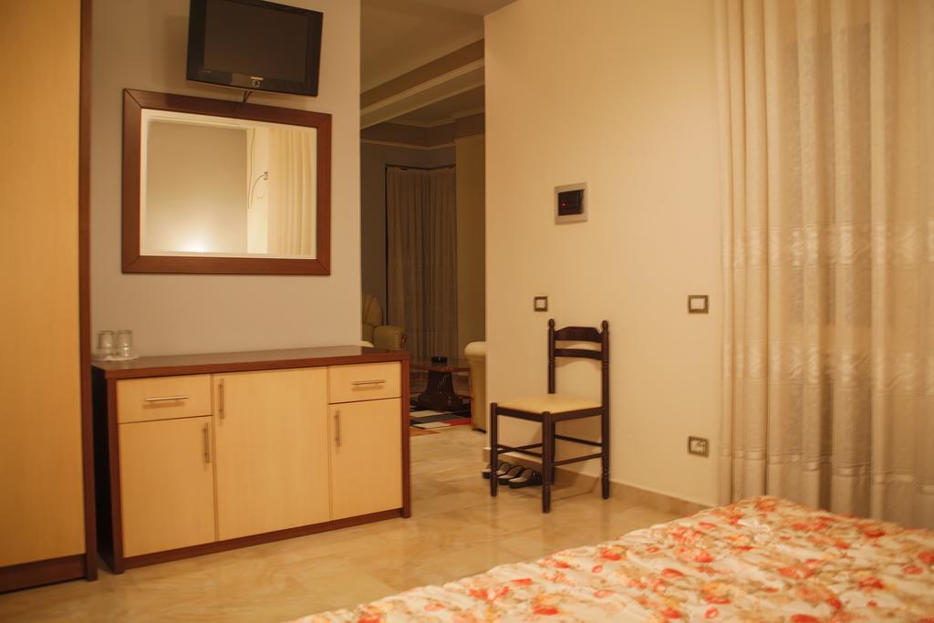 Grand Hotel Elbasan Exterior photo